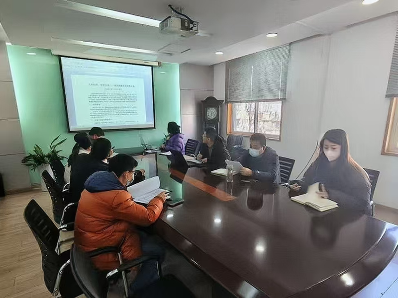 “五年奮進(jìn)路，城市煥新顏”宏嘉公司研討城市更新五年發(fā)展方案